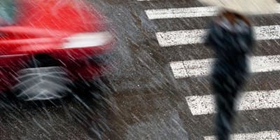 afbeelding openbare weg met verkeersdeelnemers